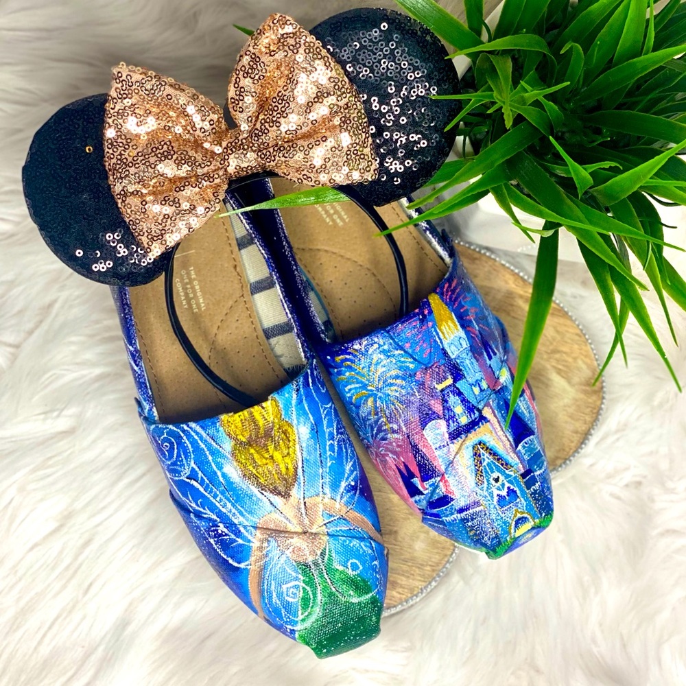 Tinkerbell and Cinderella’s castle painted Toms!